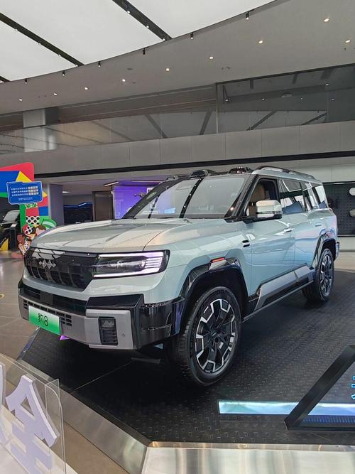 惠州299比亚迪方程豹硬派越野的爆款，英菲尼迪35周年与你共成长